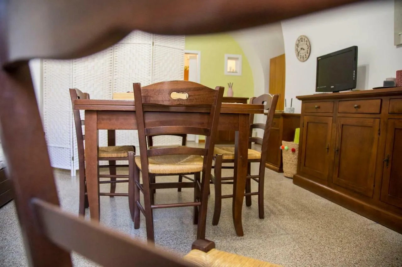 Apartment La Piazzetta - Home Hospitality Chiaramonte Gulfi